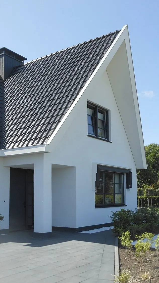 Nieuwbouwwoning met strak stucwerk